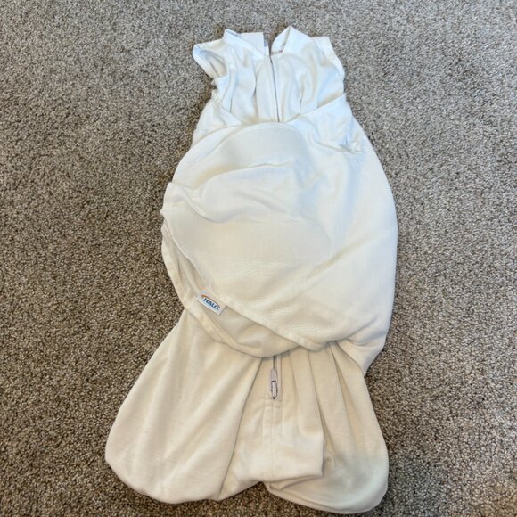 Halo Swaddle Sleepsack White Newborn Blankets Safe Dreams Baby - Picture 2 of 6